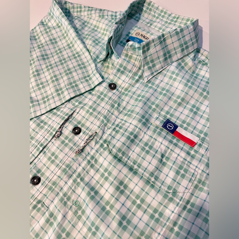 Magellan Mens Fishing Shirt Texas Green Plaid Moisture Wicking Relaxed Sz S NWOT